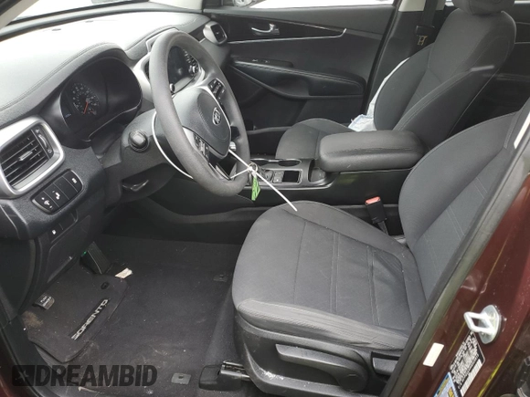 2019 Kia Sorento LX with VIN 5XYPG4A33KG523813, listed as a Copart auction lot 44730965 with 100,200 mi miles and Salvage Title. Bid and sale history available at carsss.com. Image 7.