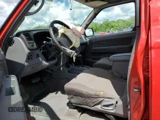 2000 Nissan Xterra XE z VIN 5N1ED28T1YC584094, wystawiony jako Copart lot #55646125 z przebiegiem 215 920 mil mil oraz Szkody całkowita. Historia ofert i sprzedaży dostępna na DreamBid. Obrazek 7.