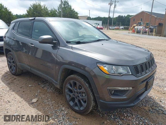 2021 Jeep Compass 80th Anniversary z VIN 3C4NJDEB5MT516982, wystawiony jako IAAI lot #42441681 z przebiegiem 37 414 mil mil oraz . Historia ofert i sprzedaży dostępna na DreamBid. Obrazek 1.