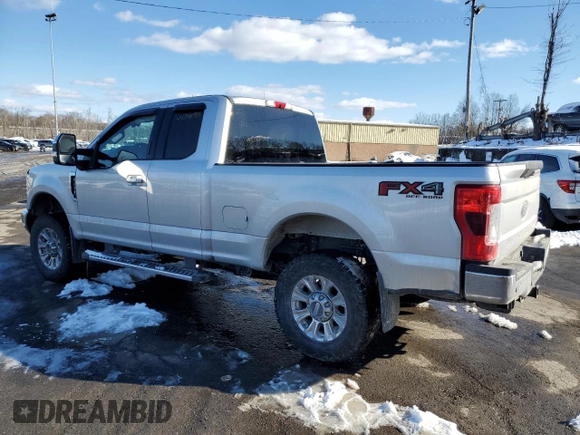 2018 Ford F-250 XL with VIN 1FT7X2B60JEC85973, listed as a Copart auction lot 44386435 with 72,092 mi miles and Salvage title. Bid and sale history available at DreamBid. Image 2.