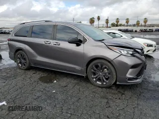 2021 Toyota Sienna XSE with VIN 5TDXRKEC6MS025572, listed as a Copart auction lot 44276735 with 87,398 mi miles and Salvage Title. Bid and sale history available at DreamBid. Image 4.