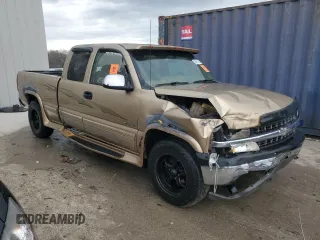 2000 Chevrolet Silverado 1500 LS with VIN 2GCEK19T3Y1318200, listed as a Copart auction lot 53911615 with 230,358 mi miles and Non Repairable. Bid and sale history available at carsss.com. Image 4.
