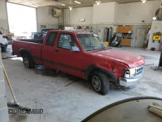 1996 Dodge Dakota z VIN 1B7GL23X3TS561778, wystawiony jako Copart lot #64678904 z przebiegiem 249 mil mil oraz Szkody całkowita. Historia ofert i sprzedaży dostępna na DreamBid. Obrazek 4.