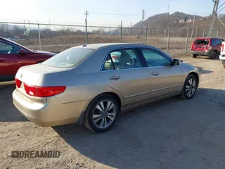 2005 Honda Accord EX-L z VIN 1HGCM56805A004371, wystawiony jako IAAI lot #41789900 z przebiegiem Nie podano mil oraz . Historia ofert i sprzedaży dostępna na DreamBid. Obrazek 4.