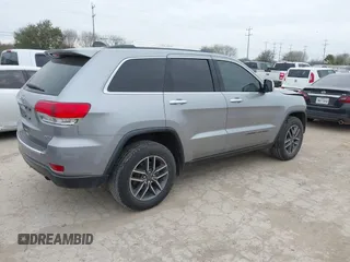 2019 Jeep Grand Cherokee Limited z VIN 1C4RJEBG8KC752297, wystawiony jako IAAI lot #41580741 z przebiegiem 142 981 mil mil oraz . Historia ofert i sprzedaży dostępna na DreamBid. Obrazek 4.