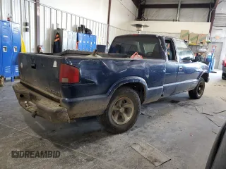 2000 Chevrolet S-10 LS with VIN 1GCCS195XYK234688, listed as a Copart auction lot 87216574 with Not Provided miles and Salvage Title. Bid and sale history available at DreamBid. Image 3.