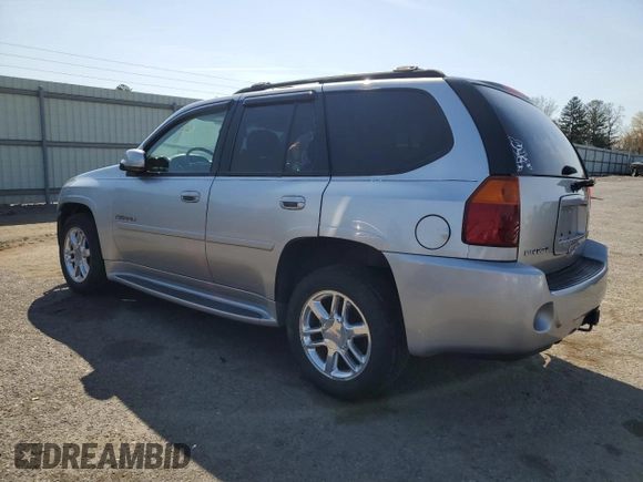 2006 GMC Envoy Denali with VIN 1GKET63M262299491, listed as a Copart auction lot 51914015 with 136,324 mi miles and Salvage Title. Bid and sale history available at carsss.com. Image 2.