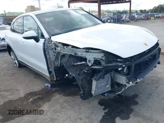 2021 Porsche Cayenne z VIN WP1BA2AY3MDA43220, wystawiony jako IAAI lot #41965405 z przebiegiem 14 583 mil mil oraz . Historia ofert i sprzedaży dostępna na DreamBid. Obrazek 1.