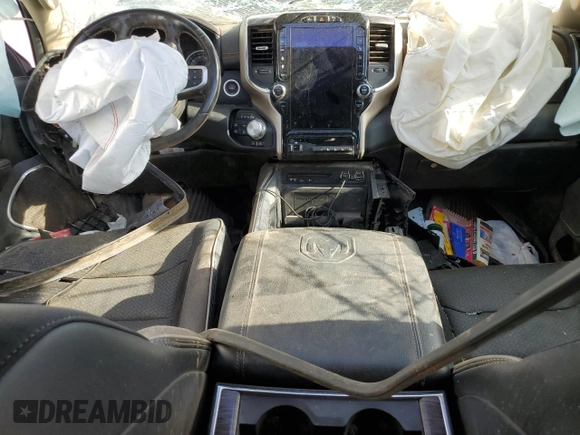 2019 Ram 1500 Laramie z VIN 1C6SRFJT1KN686363, wystawiony jako Copart lot #54934355 z przebiegiem Nie podano mil oraz Szkoda całkowita • Salvage title. Historia ofert i sprzedaży dostępna na DreamBid. Obrazek 8.