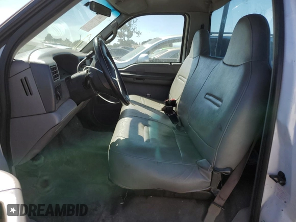 2001 Ford F-250 XL z VIN 3FTNF20L91MA70668, wystawiony jako Copart lot #70342064 z przebiegiem 190 065 mil mil oraz Szkoda całkowita • Salvage title. Historia ofert i sprzedaży dostępna na DreamBid. Obrazek 7.