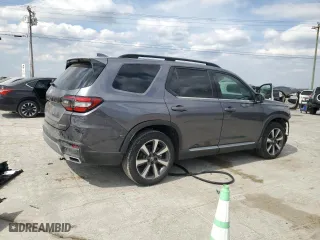 2024 Honda Pilot Touring with VIN 5FNYG1H71RB036980, listed as a Copart auction lot 47827115 with 5,646 mi miles and Salvage Title. Bid and sale history available at carsss.com. Image 3.