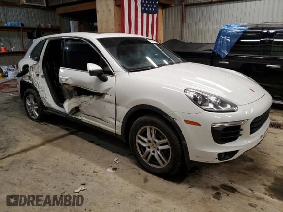 2016 Porsche Cayenne with VIN WP1AA2A27GKA12155, listed as a Copart auction lot 47967865 with 122,817 mi miles and Salvage Title. Bid and sale history available at carsss.com. Image 4.
