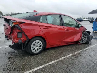 2020 Toyota Prius L Eco with VIN JTDKARFU9L3111895, listed as a Copart auction lot 45355095 with 14,547 mi miles and Salvage Title. Bid and sale history available at carsss.com. Image 3.