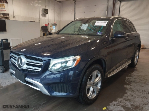 2017 Mercedes-Benz GLC with VIN WDC0G4KB3HF255150, listed as a IAAI auction lot 41858868 with 33,590 mi miles. Bid and sale history available at carsss.com. Image 17.