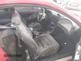 2002 Ford Mustang Standard z VIN 1FAFP40432F113933, wystawiony jako IAAI lot #42227470 z przebiegiem 183 326 mil mil oraz . Historia ofert i sprzedaży dostępna na DreamBid. Obrazek 5.