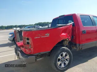 2004 Ford F-150 XLT z VIN 1FTPW14544KB56495, wystawiony jako IAAI lot #42574864 z przebiegiem 237 708 mil mil oraz . Historia ofert i sprzedaży dostępna na DreamBid. Obrazek 6.