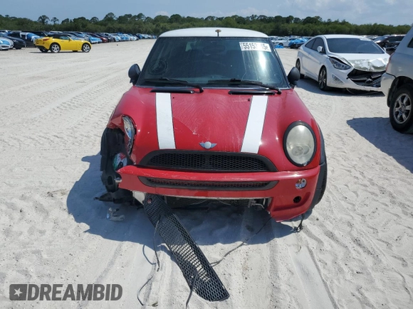 2004 MINI Hardtop z VIN WMWRC334X4TC51255, wystawiony jako Copart lot #55153845 z przebiegiem 161 362 mil mil oraz Szkoda całkowita • Salvage title. Historia ofert i sprzedaży dostępna na DreamBid. Obrazek 5.