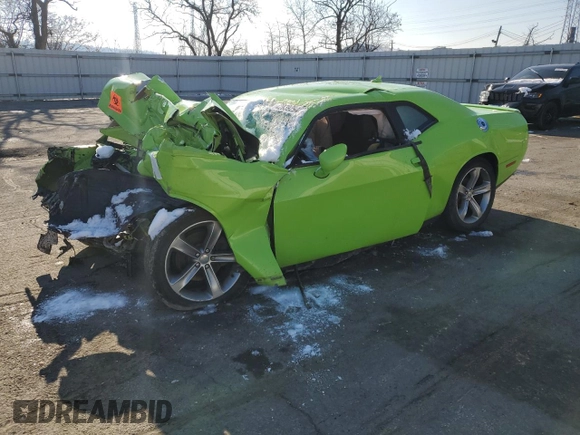 2015 Dodge Challenger R/T with VIN 2C3CDZAT3FH715300, listed as a Copart auction lot 42839294 with 120,821 mi miles and Salvage title. Bid and sale history available at DreamBid. Image 1.
