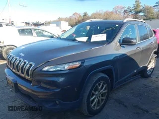 2016 Jeep Cherokee Latitude with VIN 1C4PJMCB1GW368212, listed as a IAAI auction lot 41017403 with 83,572 mi miles and . Bid and sale history available at carsss.com. Image 17.