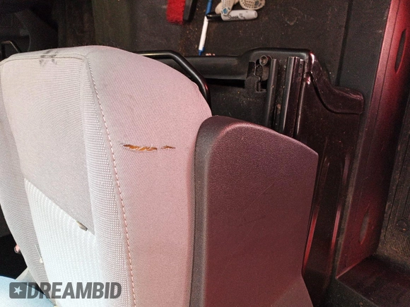 2019 Ford Transit с VIN 1FTBW3XM1KKA29208, выставлен на аукционе IAAI как лот 42631265 с пробегом 215 367 миль миль и . История ставок и продаж доступна на DreamBid. Изображение 41.