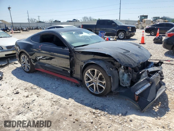 2021 Ford Mustang GT z VIN 1FA6P8CF5M5148745, wystawiony jako Copart lot #52045455 z przebiegiem 41 151 mil mil oraz Szkody całkowita. Historia ofert i sprzedaży dostępna na DreamBid. Obrazek 4.