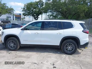 2025 GMC Acadia FWD Elevation z VIN 1GKENKRS2SJ161183, wystawiony jako IAAI lot #42344511 z przebiegiem 9075 mil mil oraz . Historia ofert i sprzedaży dostępna na DreamBid. Obrazek 13.