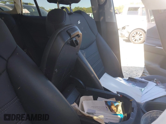 2022 Toyota RAV4 XLE Premium with VIN 2T3C1RFV5NC195230, listed as a IAAI auction lot 40495536 with 30,824 mi miles and . Bid and sale history available at DreamBid. Image 5.