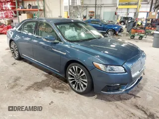 2020 Lincoln Continental Standard with VIN 1LN6L9PK5L5608533, listed as a IAAI auction lot 41610437 with 31,610 mi miles. Bid and sale history available at carsss.com. Image 1.