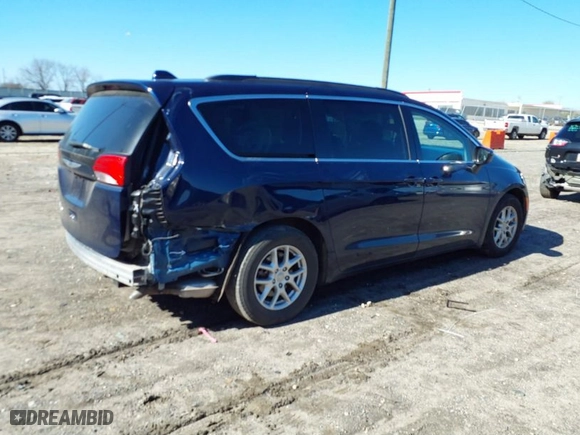 2020 Chrysler Voyager LXI with VIN 2C4RC1DG9LR148279, listed as a IAAI auction lot 41764593 with NaN miles. Bid and sale history available at carsss.com. Image 4.