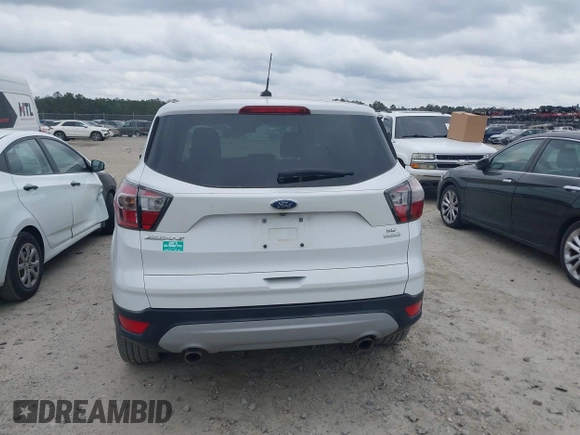 2017 Ford Escape SE with VIN 1FMCU0GD2HUB03804, listed as a IAAI auction lot 41842496 with 197,373 mi miles. Bid and sale history available at carsss.com. Image 15.