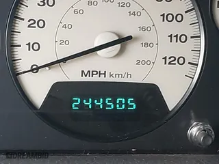 2004 Jeep Grand Cherokee Limited with VIN 1J8GW58N04C186548, listed as a IAAI auction lot 41949015 with 244,505 mi miles. Bid and sale history available at carsss.com. Image 16.