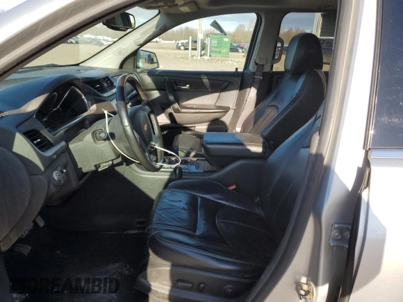 2015 Chevrolet Traverse LT z VIN 1GNKVHKD5FJ295325, wystawiony jako Copart lot #52122685 z przebiegiem 189 572 mil mil oraz Czysty tytuł • Clean title. Historia ofert i sprzedaży dostępna na DreamBid. Obrazek 7.