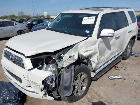 2011 Toyota 4Runner SR5 with VIN JTEZU5JR6B5026240, listed as a IAAI auction lot 41840510 with 99,900 mi miles. Bid and sale history available at carsss.com. Image 6.