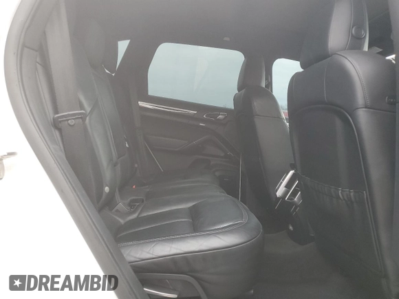 2016 Porsche Cayenne with VIN WP1AA2A28GKA10883, listed as a Copart auction lot 46428285 with 113,976 mi miles and Salvage Title. Bid and sale history available at carsss.com. Image 11.