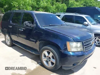 2007 Chevrolet Tahoe LT z VIN 1GNFC13J87R199940, wystawiony jako IAAI lot #42110497 z przebiegiem Nie podano mil oraz . Historia ofert i sprzedaży dostępna na DreamBid. Obrazek 1.