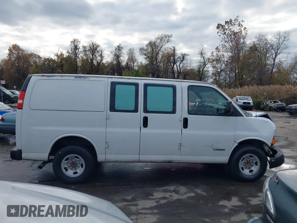 2003 Chevrolet Express Cargo with VIN 1GCGG25U431160656, listed as a IAAI auction lot 40876526 with 438,231 mi miles and . Bid and sale history available at DreamBid. Image 13.