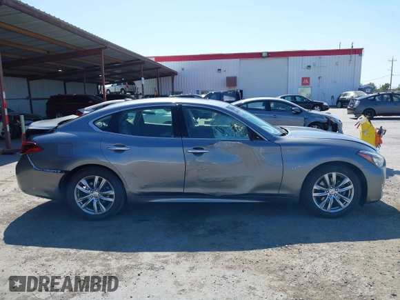2017 Infiniti Q70 3.7 with VIN JN1BY1AP1HM740652, listed as a IAAI auction lot 42417772 with 81,723 mi miles and . Bid and sale history available at DreamBid. Image 14.