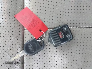 2009 Ford F-150 XL z VIN 1FTPW14V39FA99058, wystawiony jako IAAI lot #42300326 z przebiegiem 198 000 mil mil oraz . Historia ofert i sprzedaży dostępna na DreamBid. Obrazek 11.