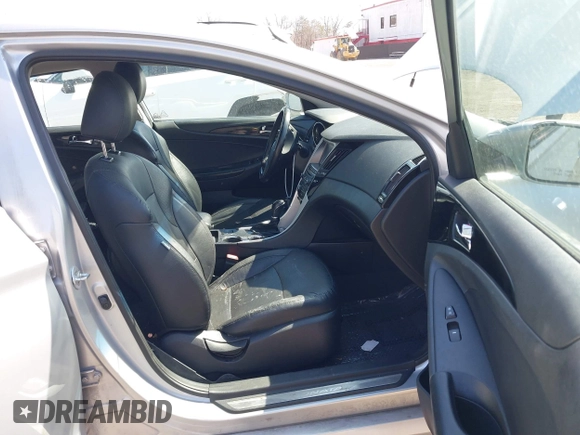 2014 Hyundai Sonata SE with VIN 5NPEC4AC2EH854480, listed as a IAAI auction lot 41784435 with 119,576 mi miles and . Bid and sale history available at DreamBid. Image 5.