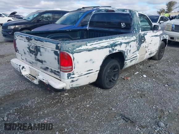 1998 Dodge Dakota SLT z VIN 1B7FL26X7WS586596, wystawiony jako IAAI lot #41745358 z przebiegiem 173 950 mil mil oraz . Historia ofert i sprzedaży dostępna na DreamBid. Obrazek 4.
