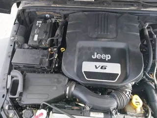 2017 Jeep Wrangler Unlimited Sport with VIN 1C4BJWDG1HL733474, listed as a IAAI auction lot 41395245 with 275,871 mi miles. Bid and sale history available at carsss.com. Image 18.