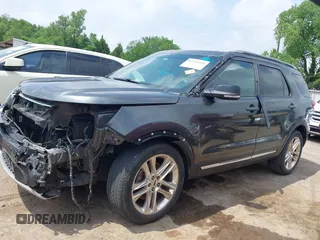 2017 Ford Explorer XLT with VIN 1FM5K7D82HGA76097, listed as a IAAI auction lot 42242169 with Not provided miles and . Bid and sale history available at DreamBid. Image 14.
