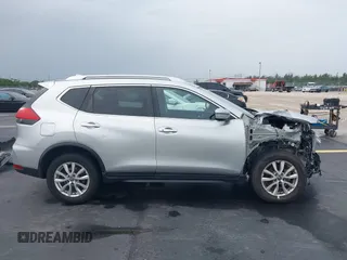 2017 Nissan Rogue SV с VIN KNMAT2MV9HP552905, выставлен на аукционе IAAI как лот 42428554 с пробегом 164 160 миль миль и . История ставок и продаж доступна на DreamBid. Изображение 14.