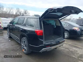 2017 GMC Acadia Denali z VIN 1GKKNXLS6HZ141988, wystawiony jako IAAI lot #41855218 z przebiegiem 132 732 mil mil oraz . Historia ofert i sprzedaży dostępna na DreamBid. Obrazek 3.