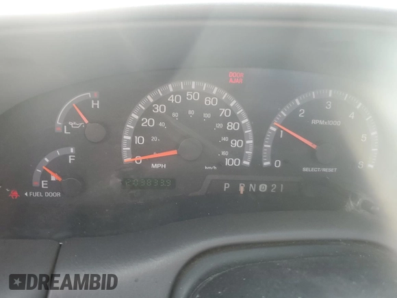 2003 Ford F-150 XL с VIN 1FTRF17283NA07577, выставлен на аукционе Copart как лот 58511645 с пробегом 203 833 миль миль и Списание • Salvage title. История ставок и продаж доступна на DreamBid. Изображение 9.
