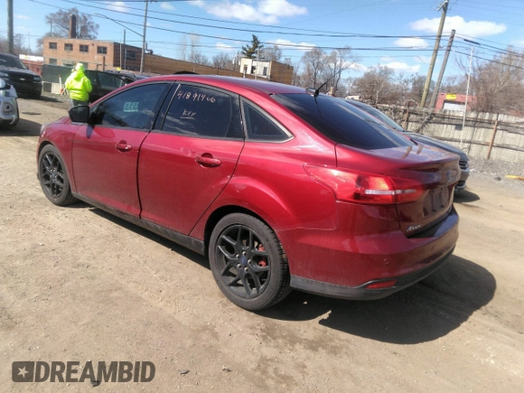 2016 Ford Focus SE with VIN 1FADP3F26GL251482, listed as a IAAI auction lot 41891466 with 111,277 mi miles. Bid and sale history available at carsss.com. Image 3.