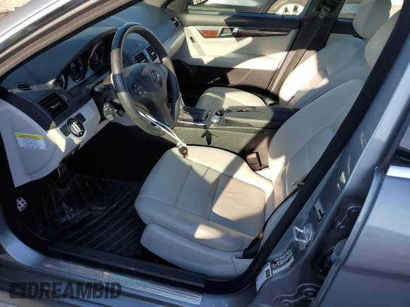 2009 Mercedes-Benz C 350 Sport с VIN WDDGF56X69F230317, выставлен на аукционе Copart как лот 69119624 с пробегом 173 370 миль миль и Чистый • Clean title. История ставок и продаж доступна на DreamBid. Изображение 7.