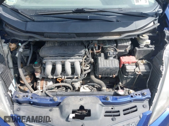 2013 Honda Fit with VIN JHMGE8H36DC017403, listed as a IAAI auction lot 42044816 with 206,688 mi miles. Bid and sale history available at carsss.com. Image 10.