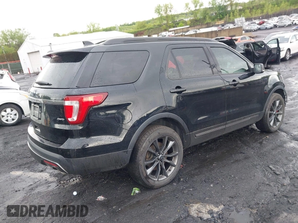 2017 Ford Explorer XLT with VIN 1FM5K8D83HGB84296, listed as a IAAI auction lot 42170542 with 118,335 mi miles and . Bid and sale history available at carsss.com. Image 4.