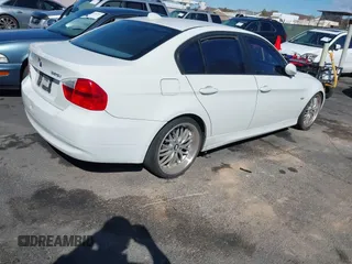 2006 BMW 3 Series 325i with VIN WBAVB13546KX50170, listed as a IAAI auction lot 41960414 with 118,453 mi miles and . Bid and sale history available at carsss.com. Image 4.